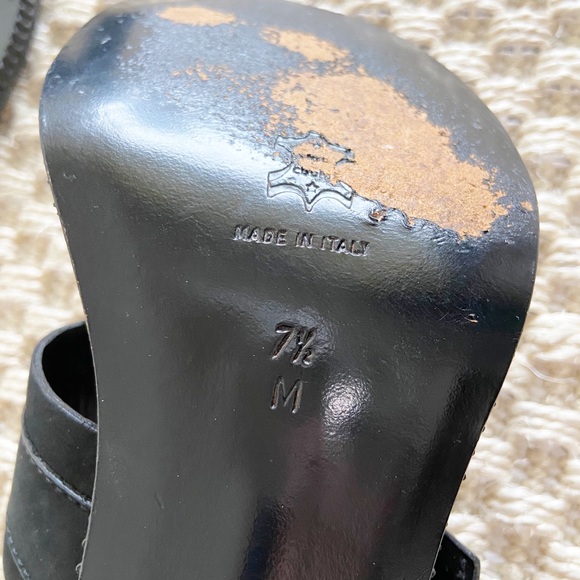 Michael Kors Sandal Black Toe Loop Sandal - Picture 11 of 16